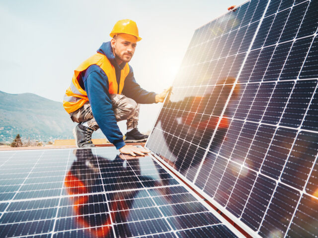 Restart-Energy-implementează-un-sistem-de-panouri-fotovoltaice-în-valoare-de-385000-de-euro-pentru-SC-Cuiul-SRL