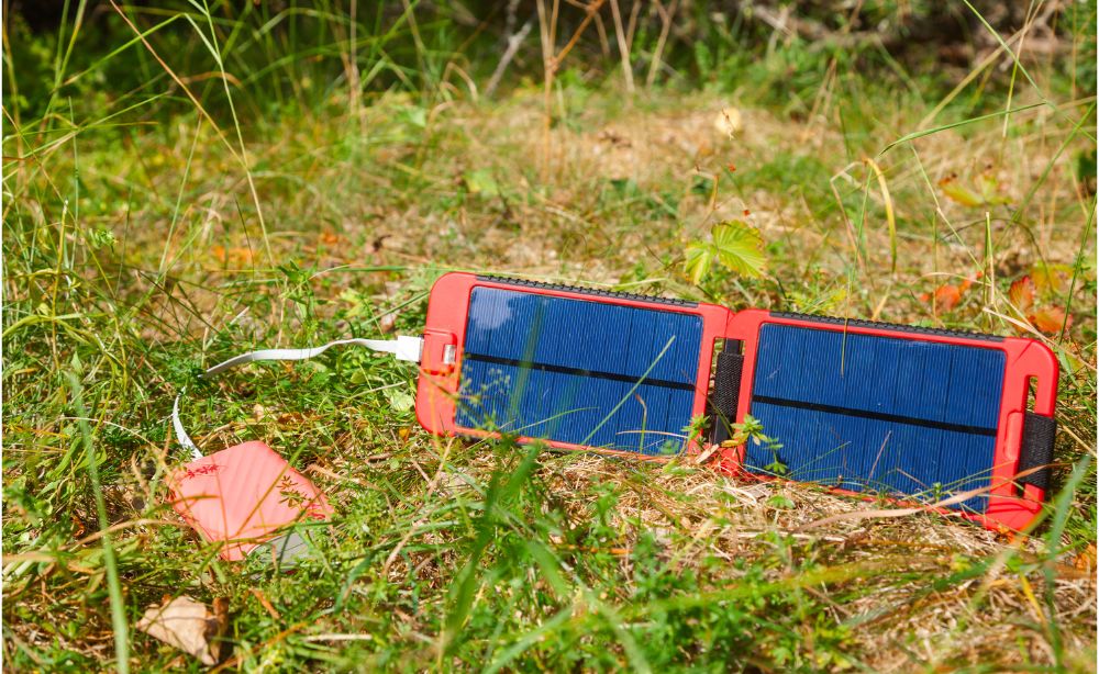 Generator solar portabil